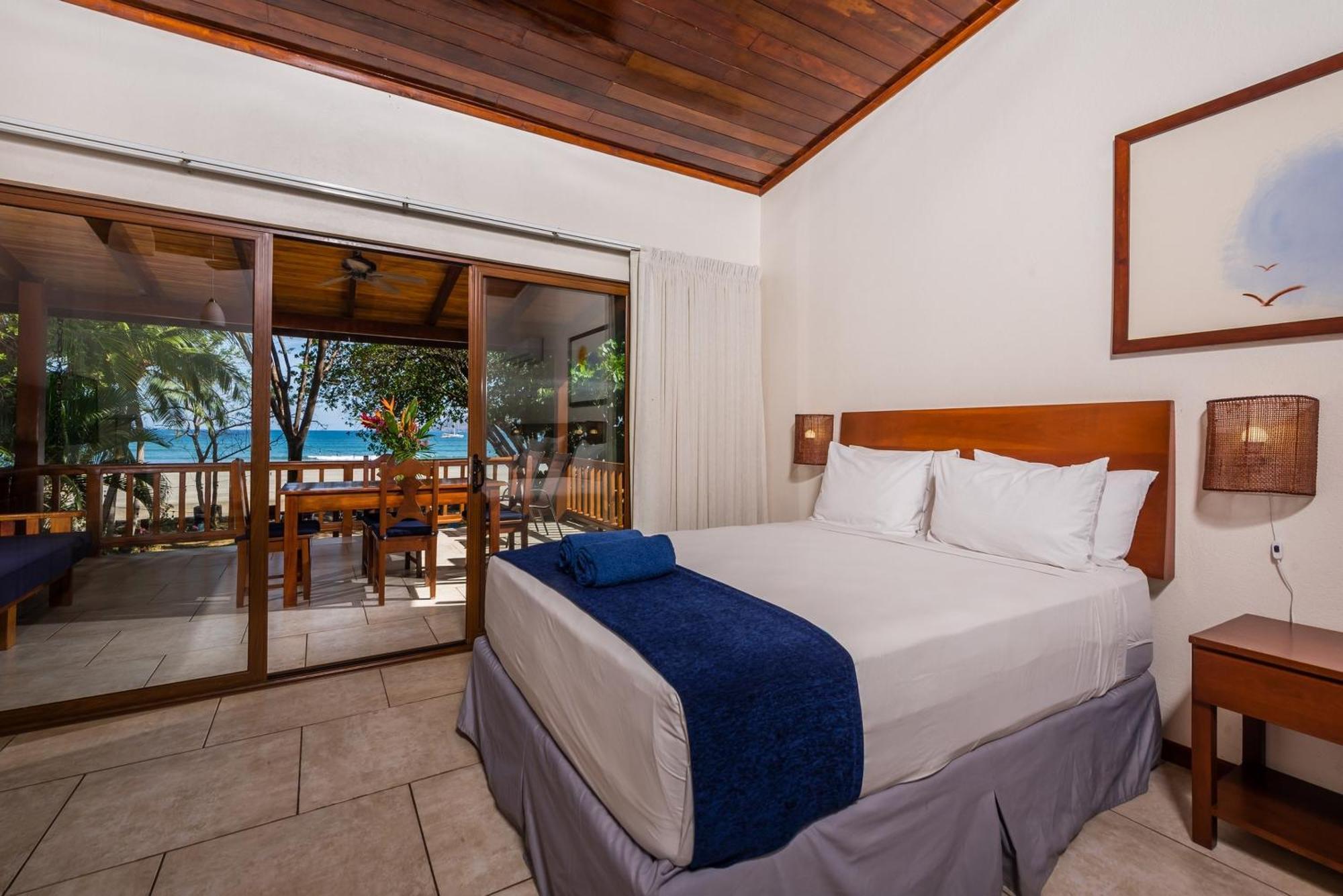 The Coast Beachfront Hotel Тамариндо Екстериор снимка